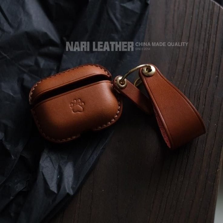 Apple AirPods pro leather case